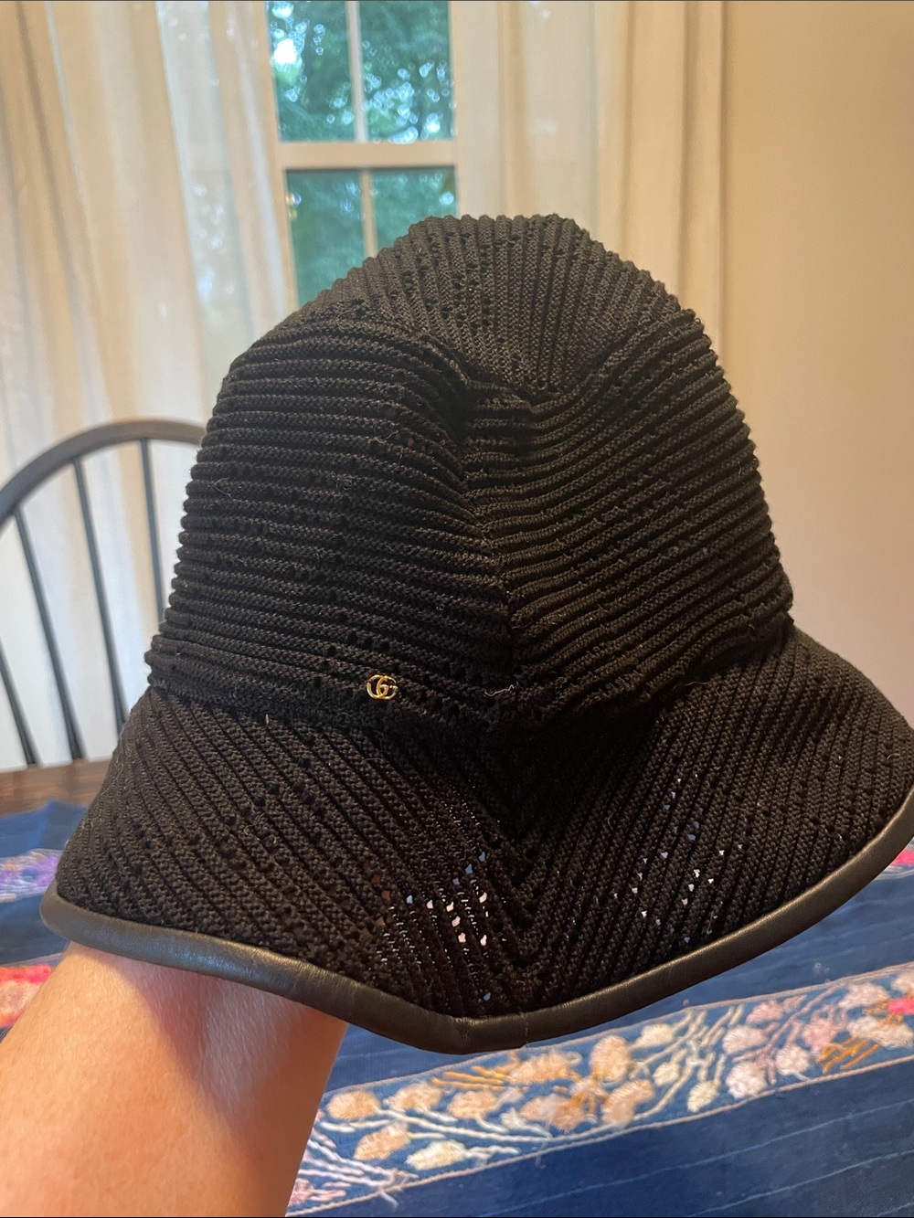 Gucci Black Ribbed CableKnit Bucket Hat Gold GG Accent Authentic 2021